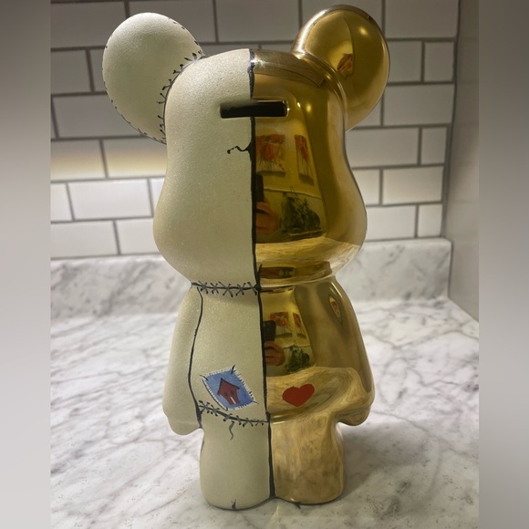 ‘Supreme’ Hand Painted Love and Future Ceramic Teddy Bear Bank - Picture 7 of 14